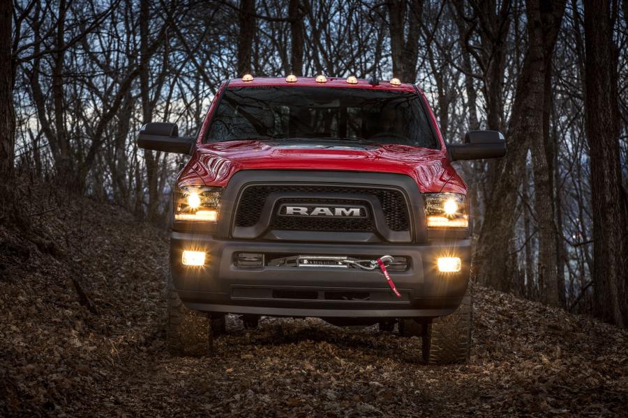  Dodge Ram 2500 Power Wagon Crew Cab 2017 года  (фото 23 из 30)